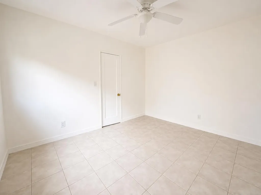 1724 NE 17th Street Fort Lauderdale FL 33305