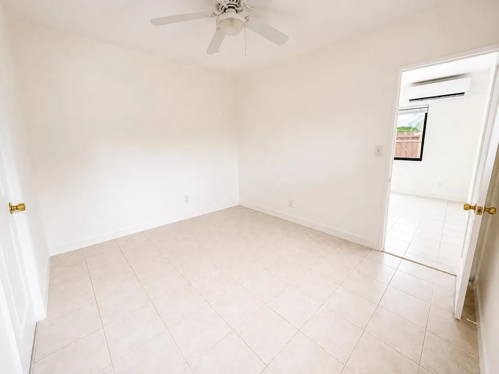 1724 NE 17th Street Fort Lauderdale FL 33305