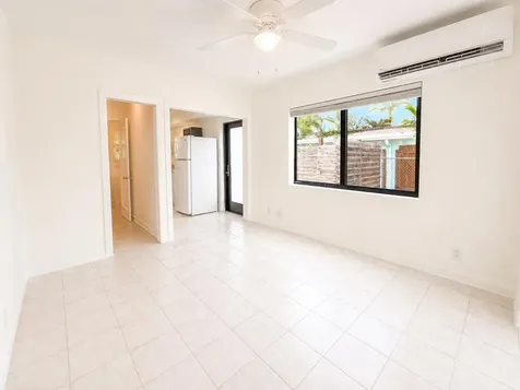 1724 NE 17th Street Fort Lauderdale FL 33305