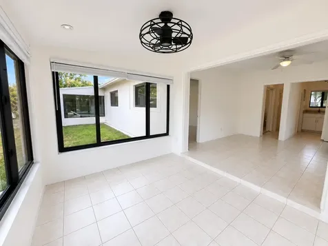 1724 NE 17th Street Fort Lauderdale FL 33305