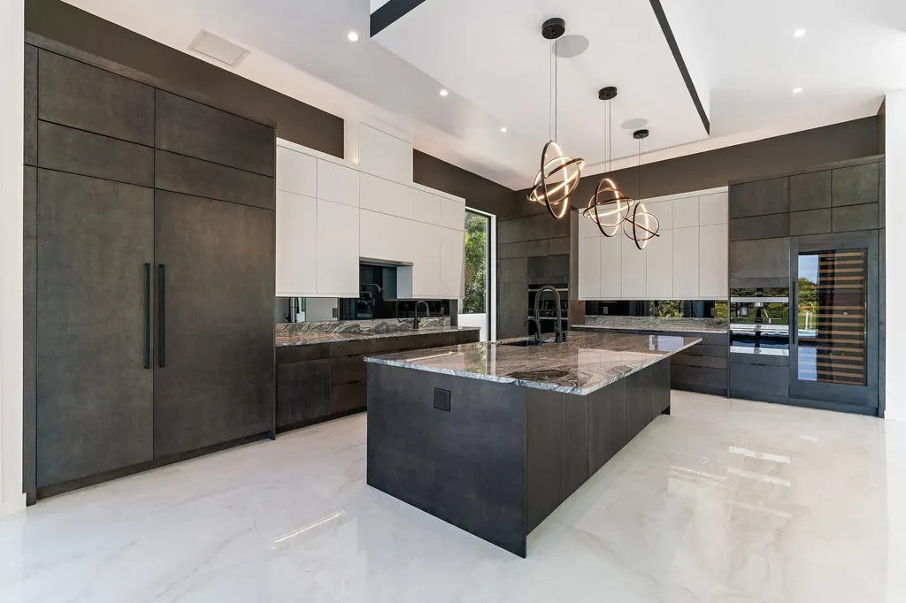 8309 SE Rivers Edge Street Jupiter FL 33458