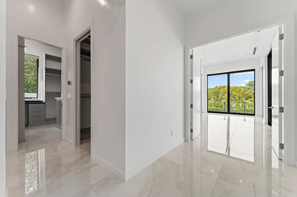 8309 SE Rivers Edge Street Jupiter FL 33458