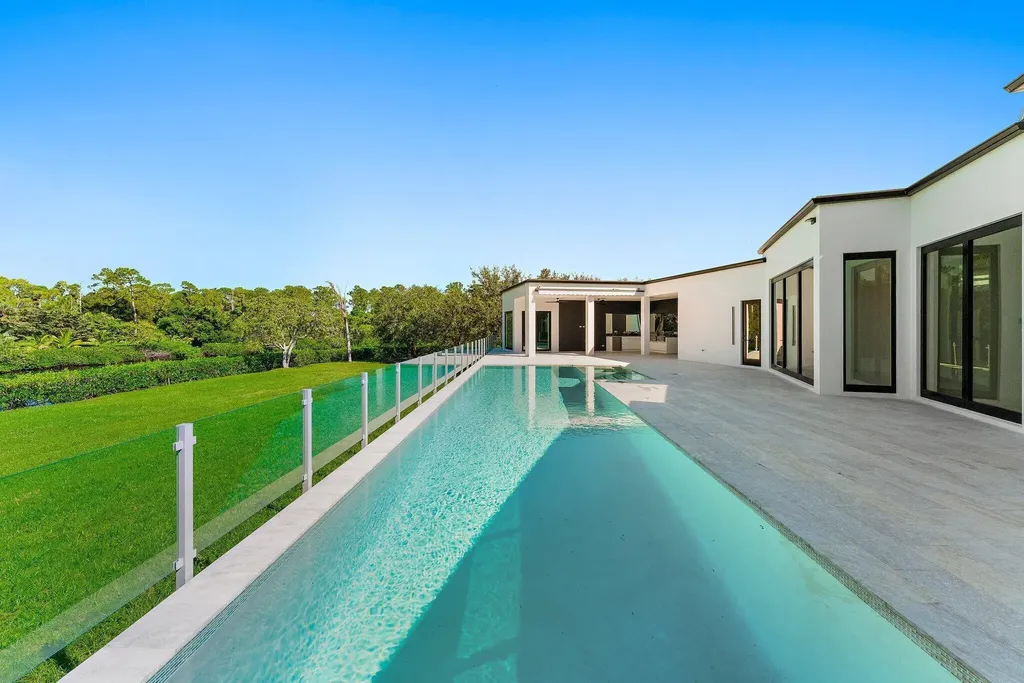 8309 SE Rivers Edge Street Jupiter FL 33458