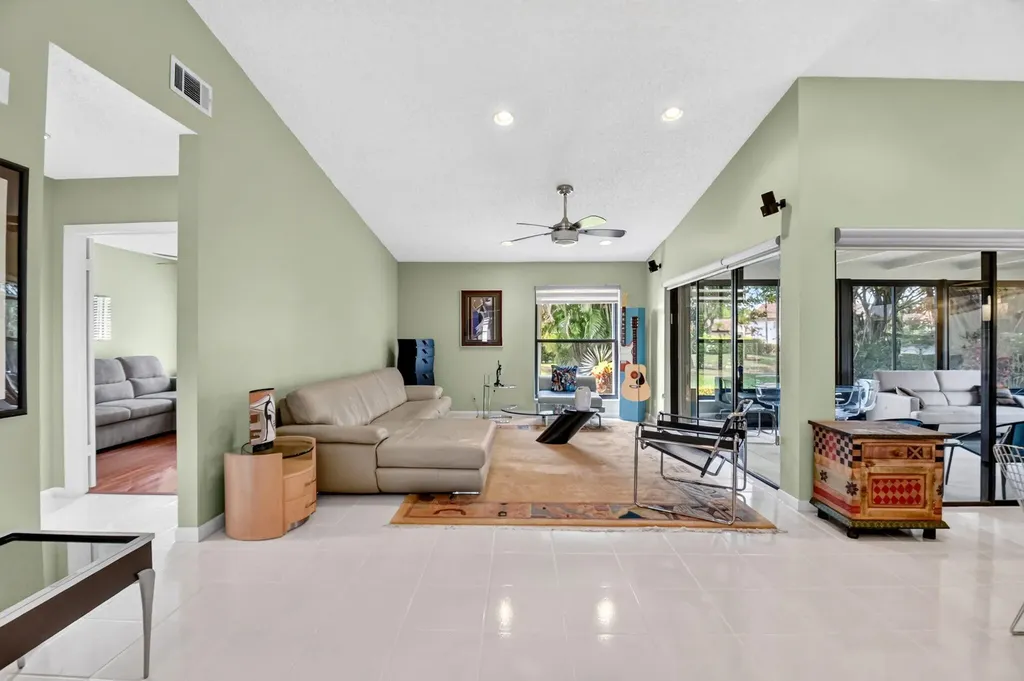 5791 Lakeview Mews Place Boynton Beach FL 33437