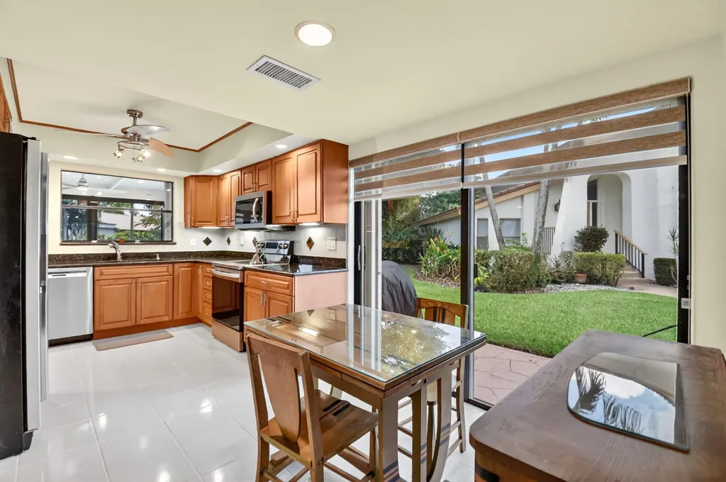 5791 Lakeview Mews Place Boynton Beach FL 33437