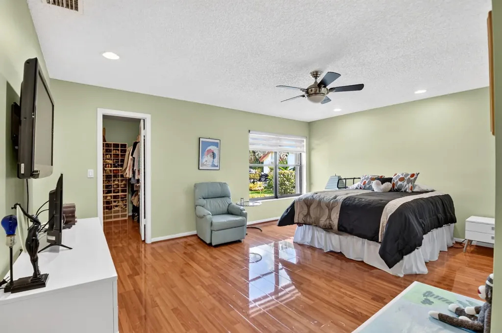5791 Lakeview Mews Place Boynton Beach FL 33437