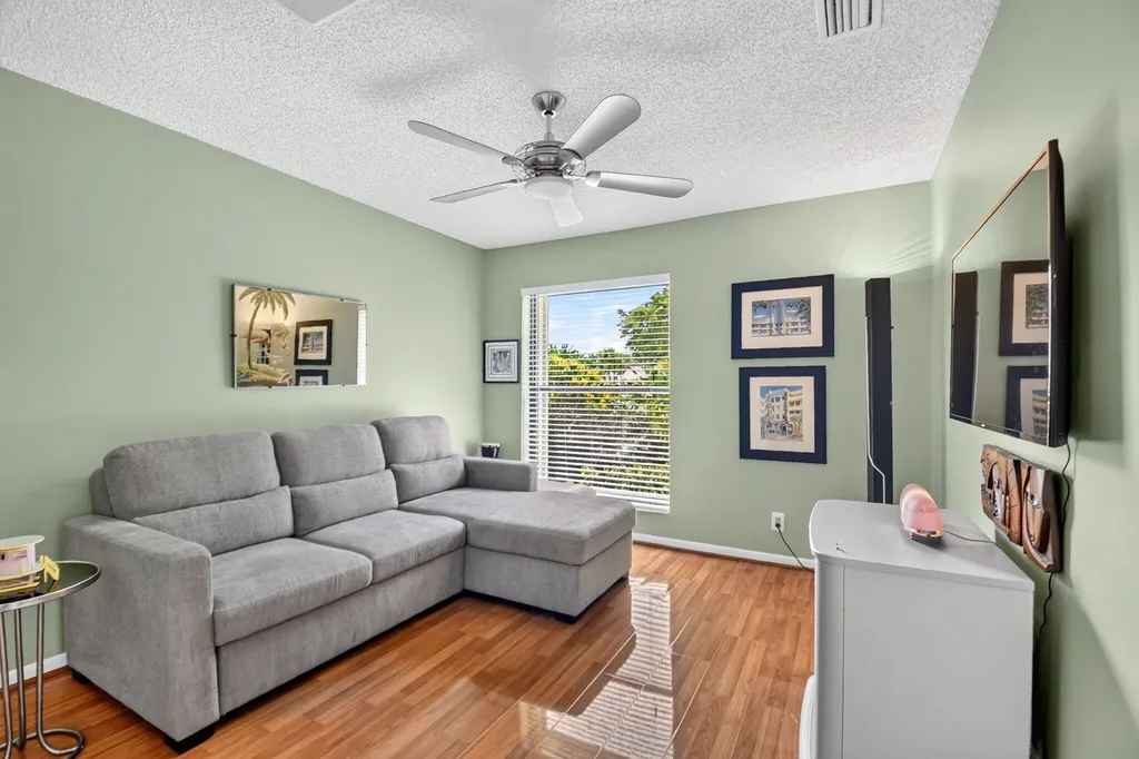 5791 Lakeview Mews Place Boynton Beach FL 33437