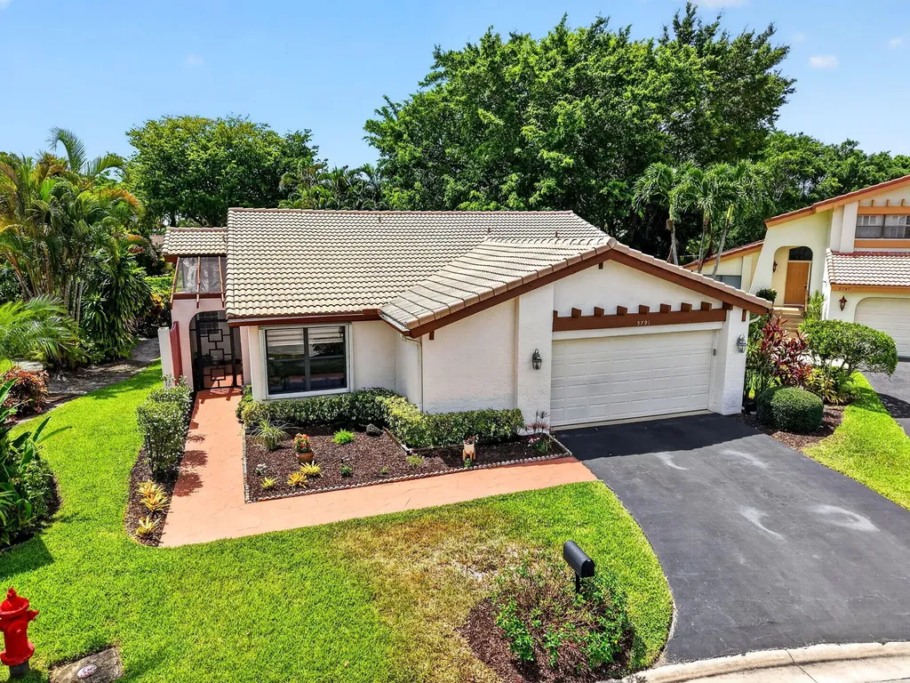 5791 Lakeview Mews Place Boynton Beach FL 33437