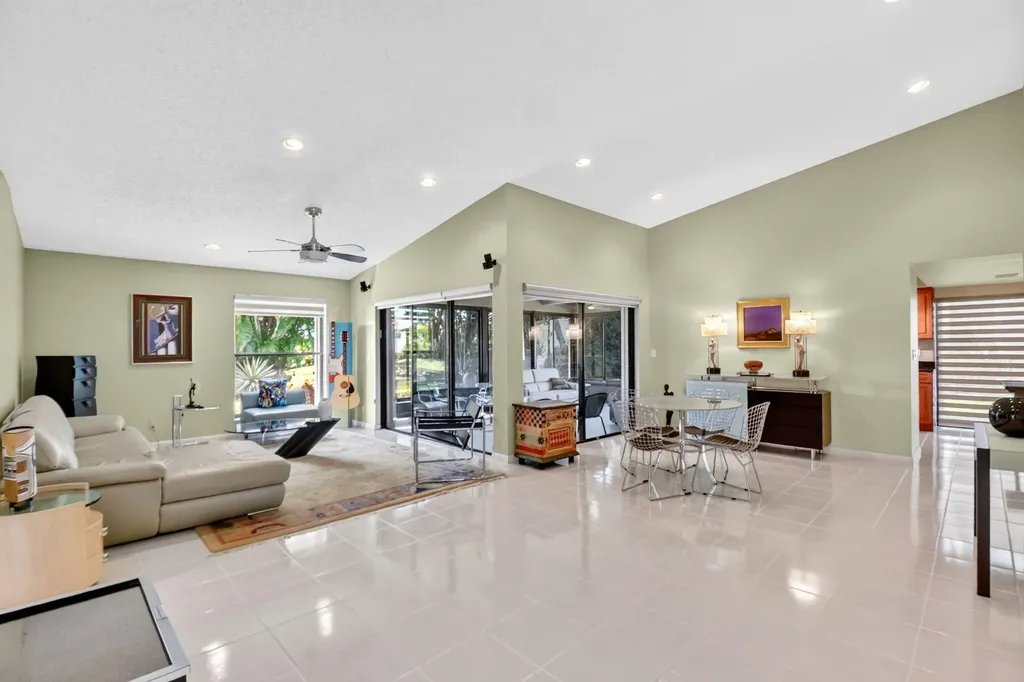 5791 Lakeview Mews Place Boynton Beach FL 33437