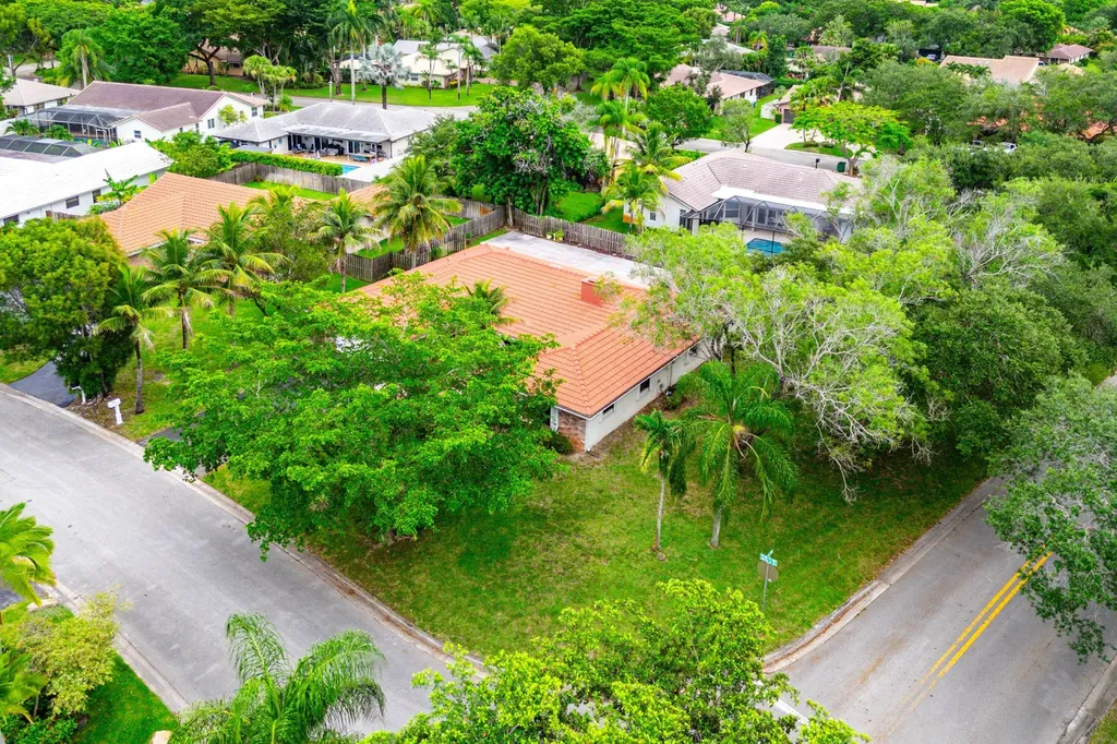 1217 NW 111th Way Coral Springs FL 33071