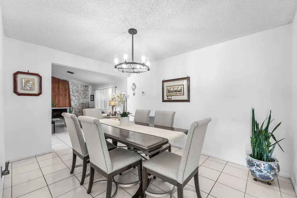 1217 NW 111th Way Coral Springs FL 33071
