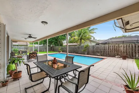 1217 NW 111th Way Coral Springs FL 33071