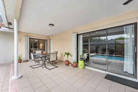 1217 NW 111th Way Coral Springs FL 33071