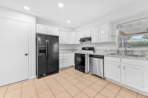 6575 NW 3rd Street Margate FL 33063