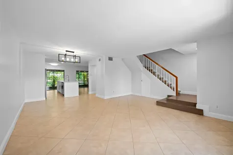 1517 Fairway Road Pembroke Pines FL 33026