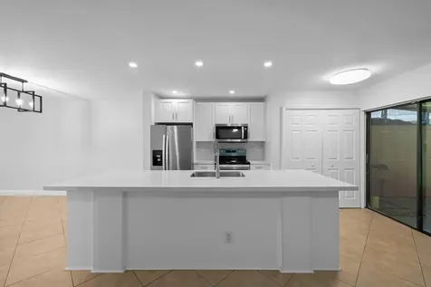 1517 Fairway Road Pembroke Pines FL 33026