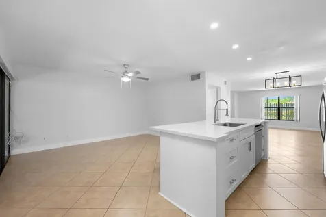 1517 Fairway Road Pembroke Pines FL 33026