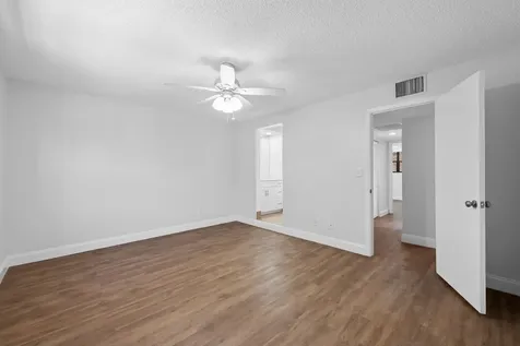 1517 Fairway Road Pembroke Pines FL 33026
