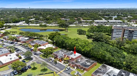 1517 Fairway Road Pembroke Pines FL 33026