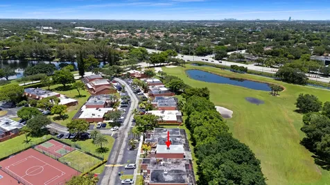 1517 Fairway Road Pembroke Pines FL 33026