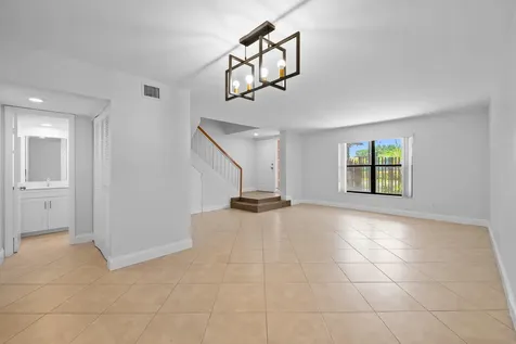 1517 Fairway Road Pembroke Pines FL 33026