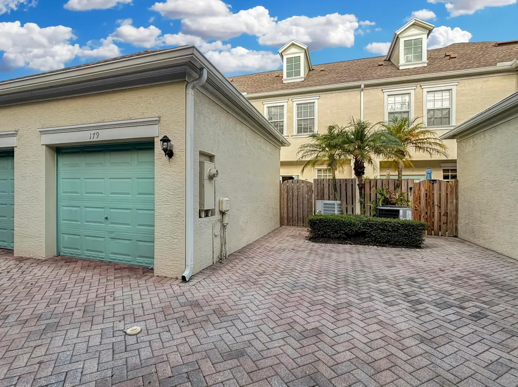 179 E Bay Cedar Circle Jupiter FL 33458