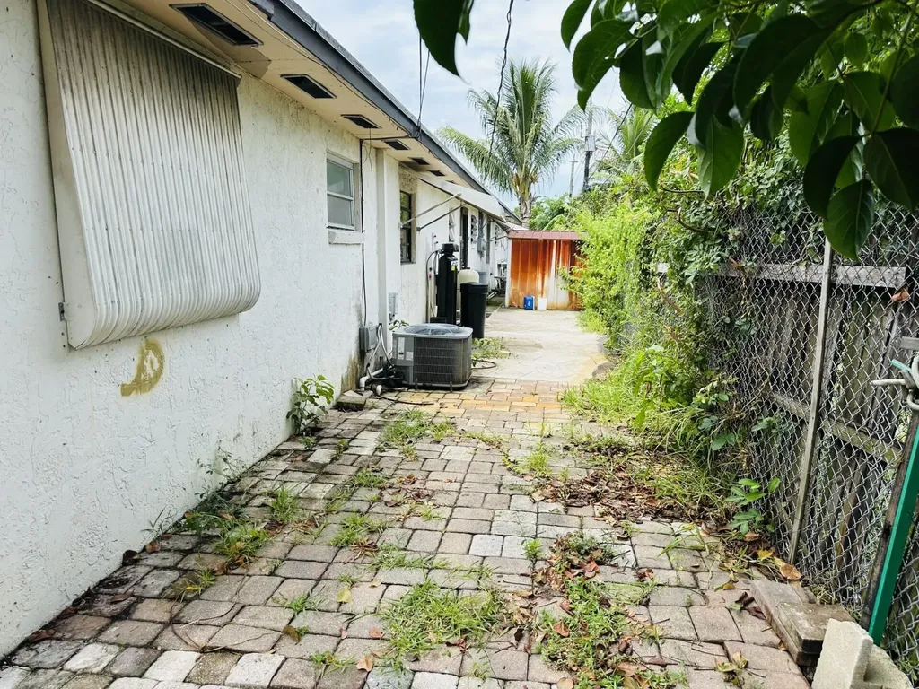 3893 Allison Court Lake Worth FL 33461
