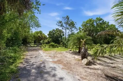 3761 C Road Loxahatchee Groves FL 33470