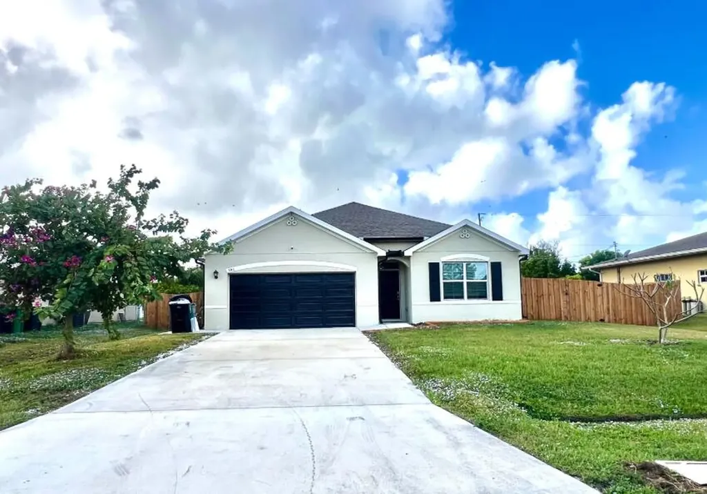 341 SW Ridgecrest Drive Port St Lucie FL 34953