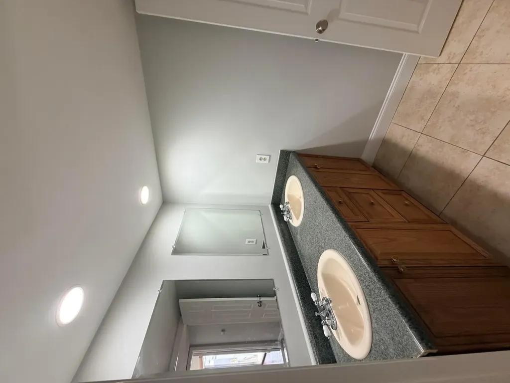 37 Lake Arbor Drive Palm Springs FL 33461