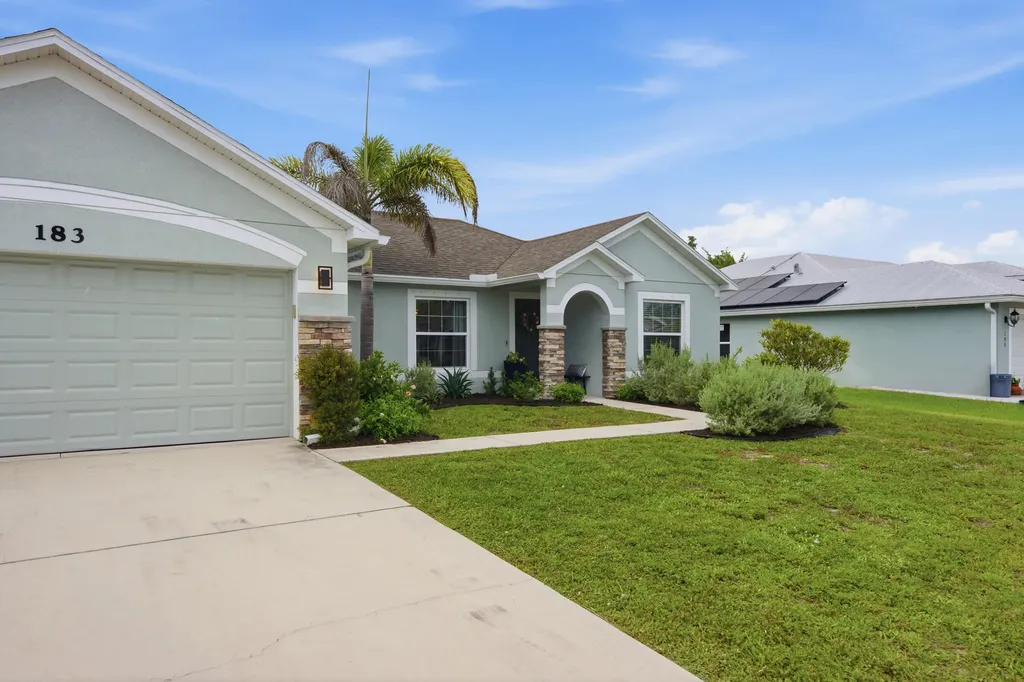 183 SW North Wakefield Circle Port St Lucie FL 34953