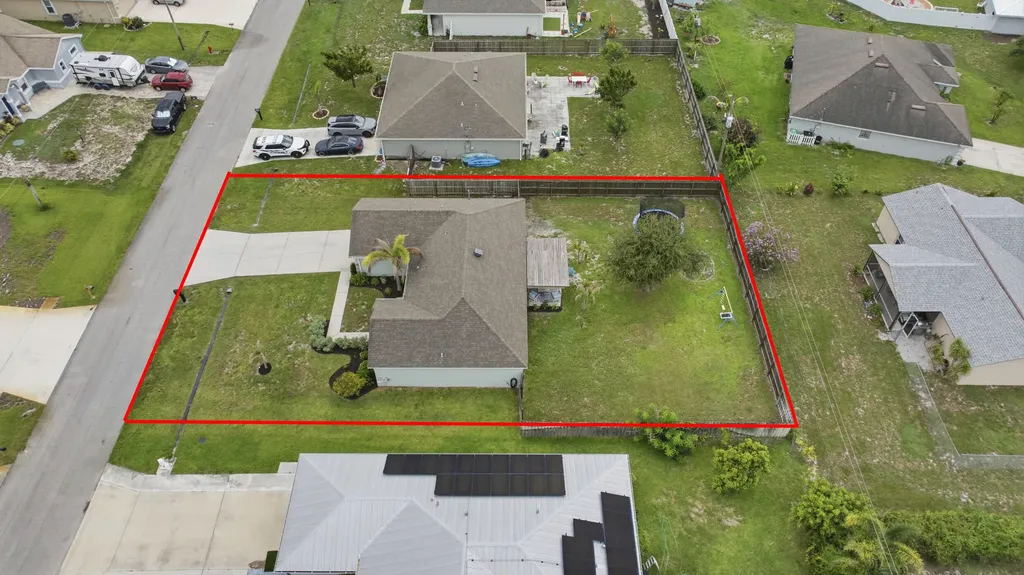 183 SW North Wakefield Circle Port St Lucie FL 34953