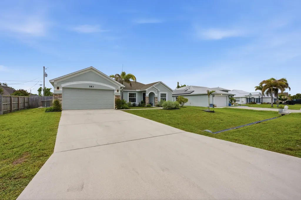 183 SW North Wakefield Circle Port St Lucie FL 34953
