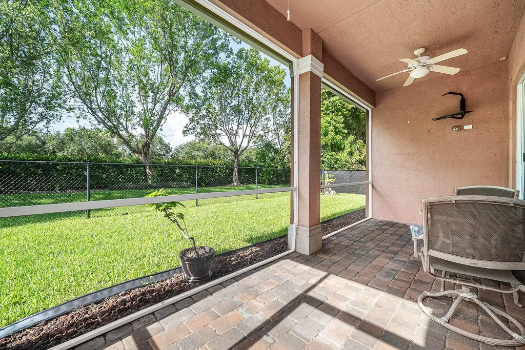 9058 Sedgewood Drive Lake Worth FL 33467