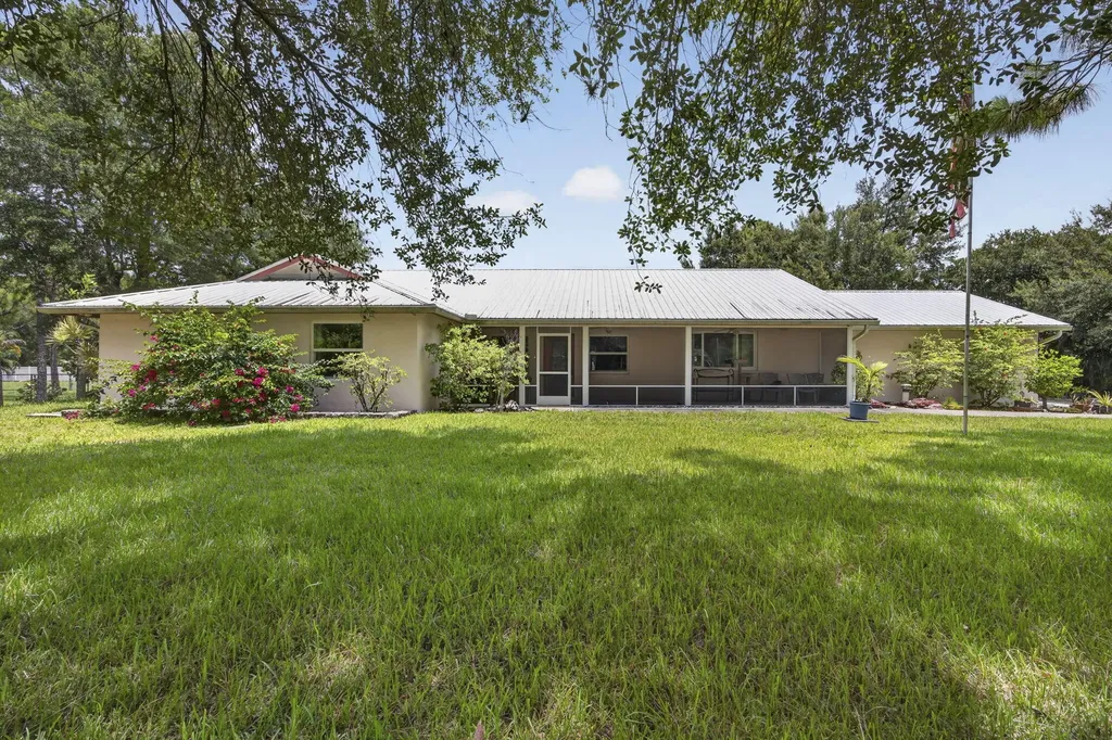 17183 73rd Court N The Acreage FL 33470