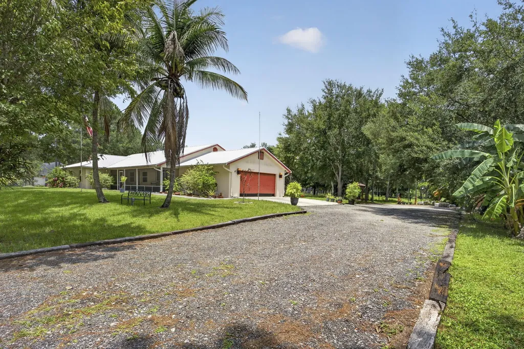 17183 73rd Court N The Acreage FL 33470