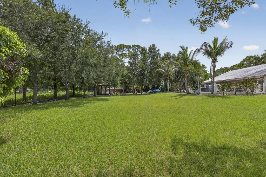 17183 73rd Court N The Acreage FL 33470