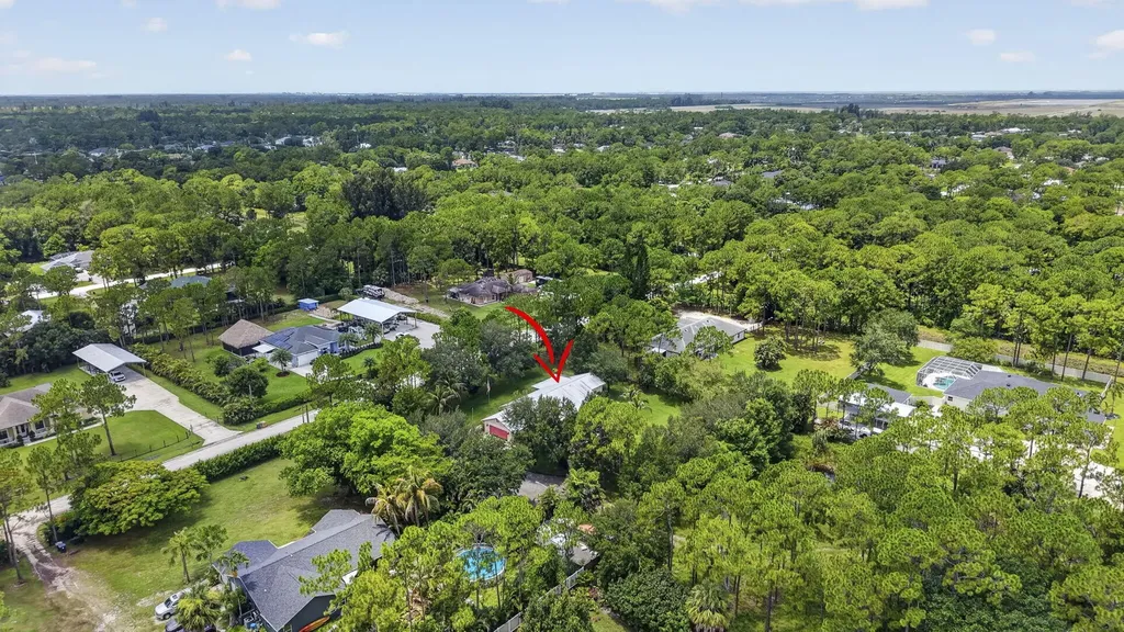 17183 73rd Court N The Acreage FL 33470