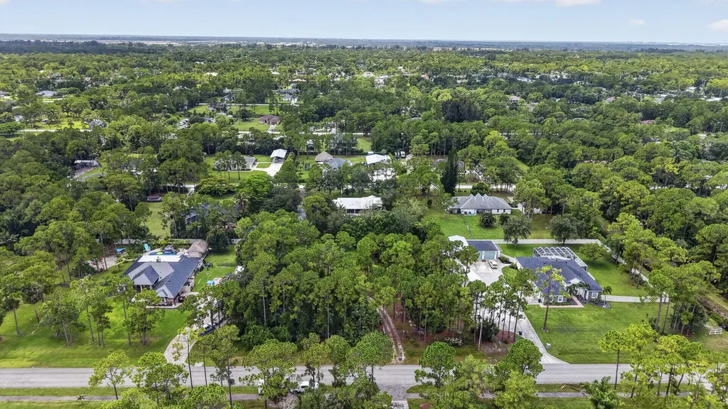 17183 73rd Court N The Acreage FL 33470