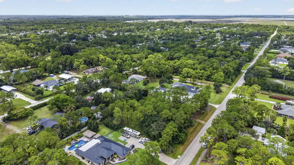 17183 73rd Court N The Acreage FL 33470