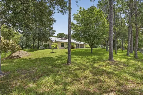 17183 73rd Court N The Acreage FL 33470