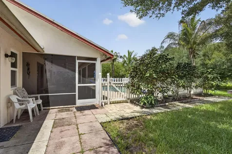 17183 73rd Court N The Acreage FL 33470