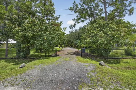17183 73rd Court N The Acreage FL 33470