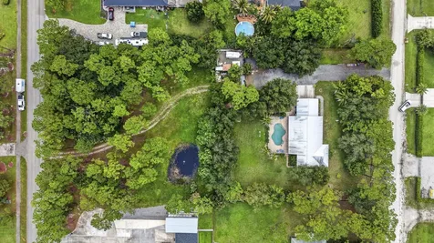 17183 73rd Court N The Acreage FL 33470