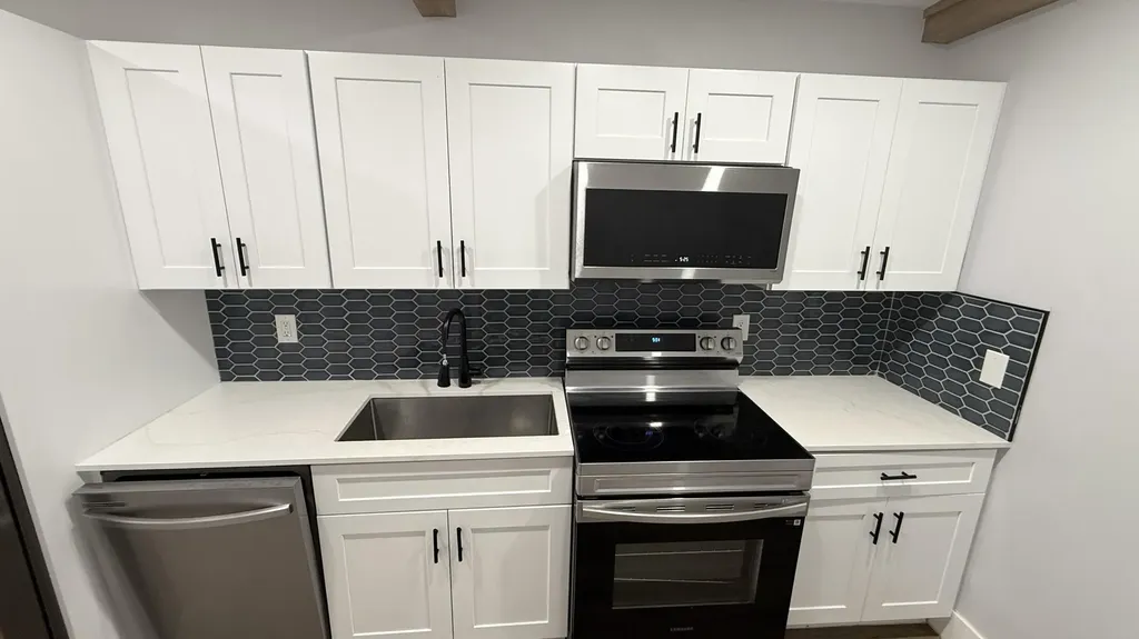 118 SW 7th Street Delray Beach FL 33444