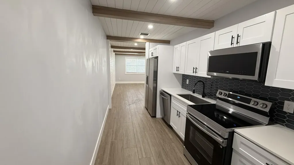 118 SW 7th Street Delray Beach FL 33444