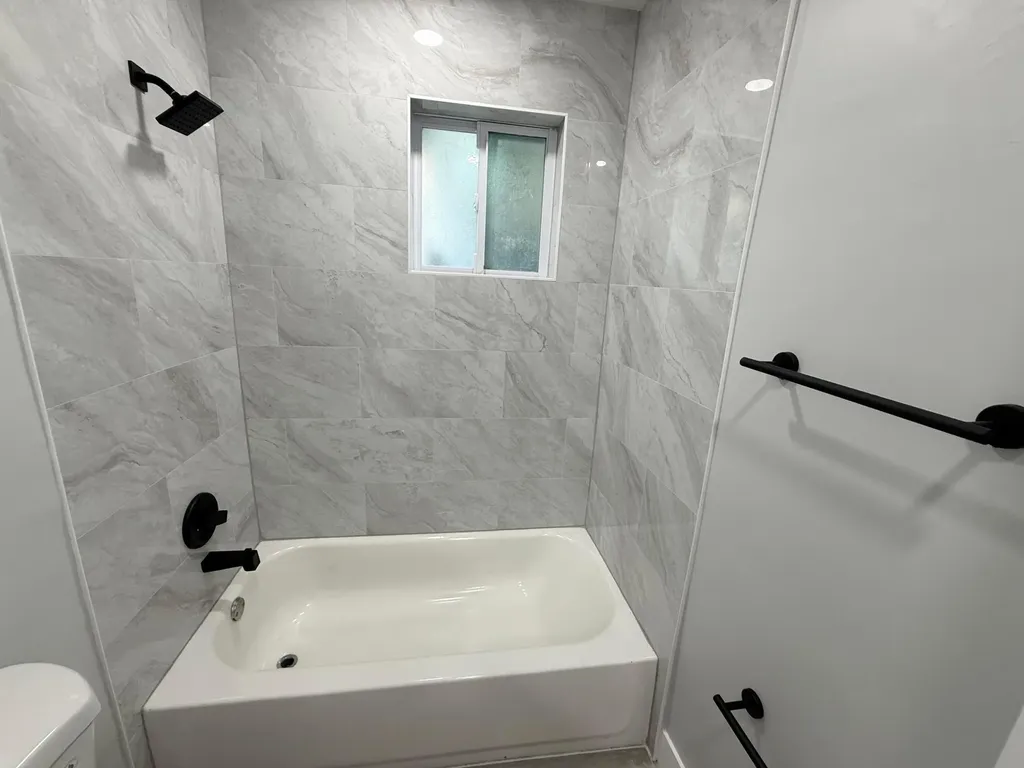 118 SW 7th Street Delray Beach FL 33444