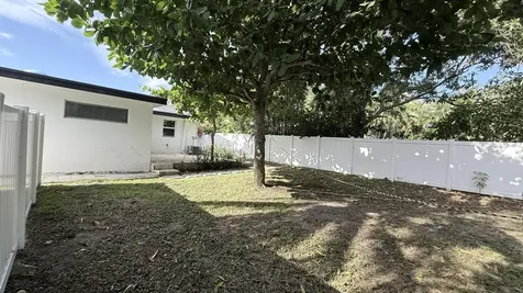 118 SW 7th Street Delray Beach FL 33444