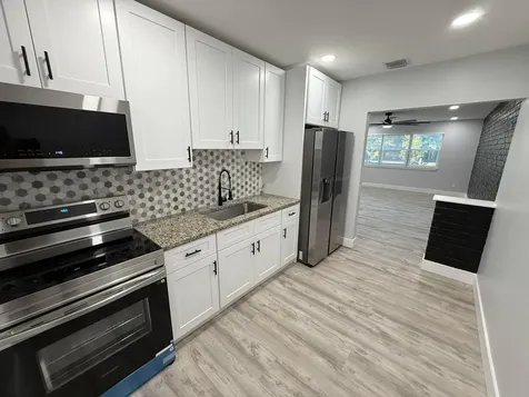118 SW 7th Street Delray Beach FL 33444