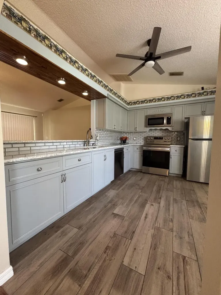 2274 SE Longhorn Avenue Port St Lucie FL 34952